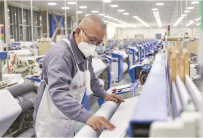 新疆德永佳紡織工人奮戰一線，全力保障生產